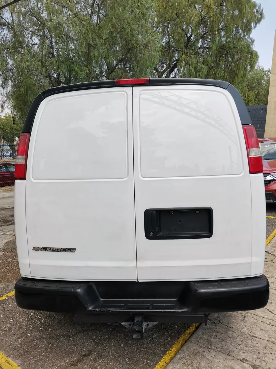 Chevrolet Express 6.0 cargo Van Ls At - Imagen 5