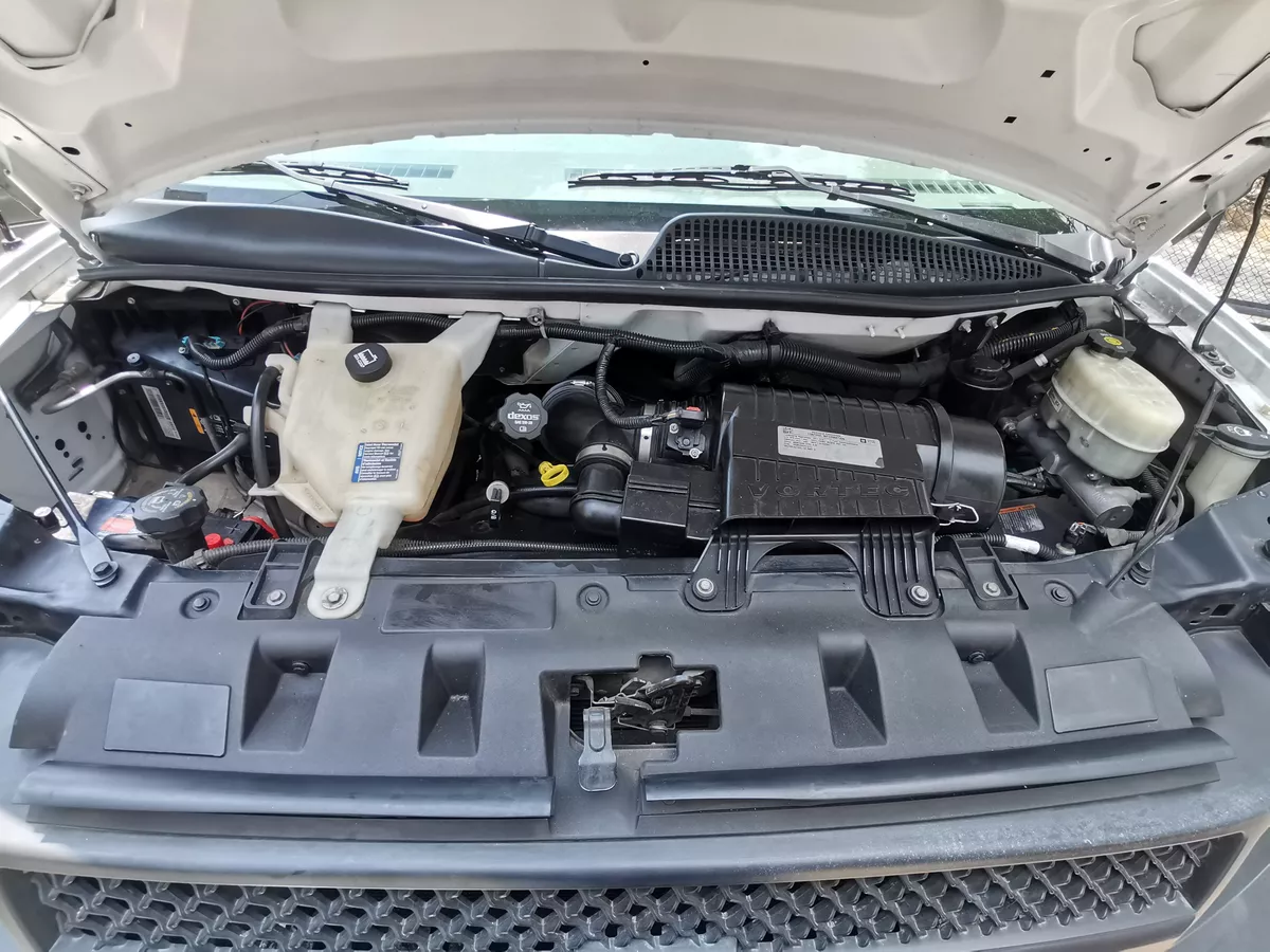 Chevrolet Express 6.0 cargo Van Ls At - Imagen 16