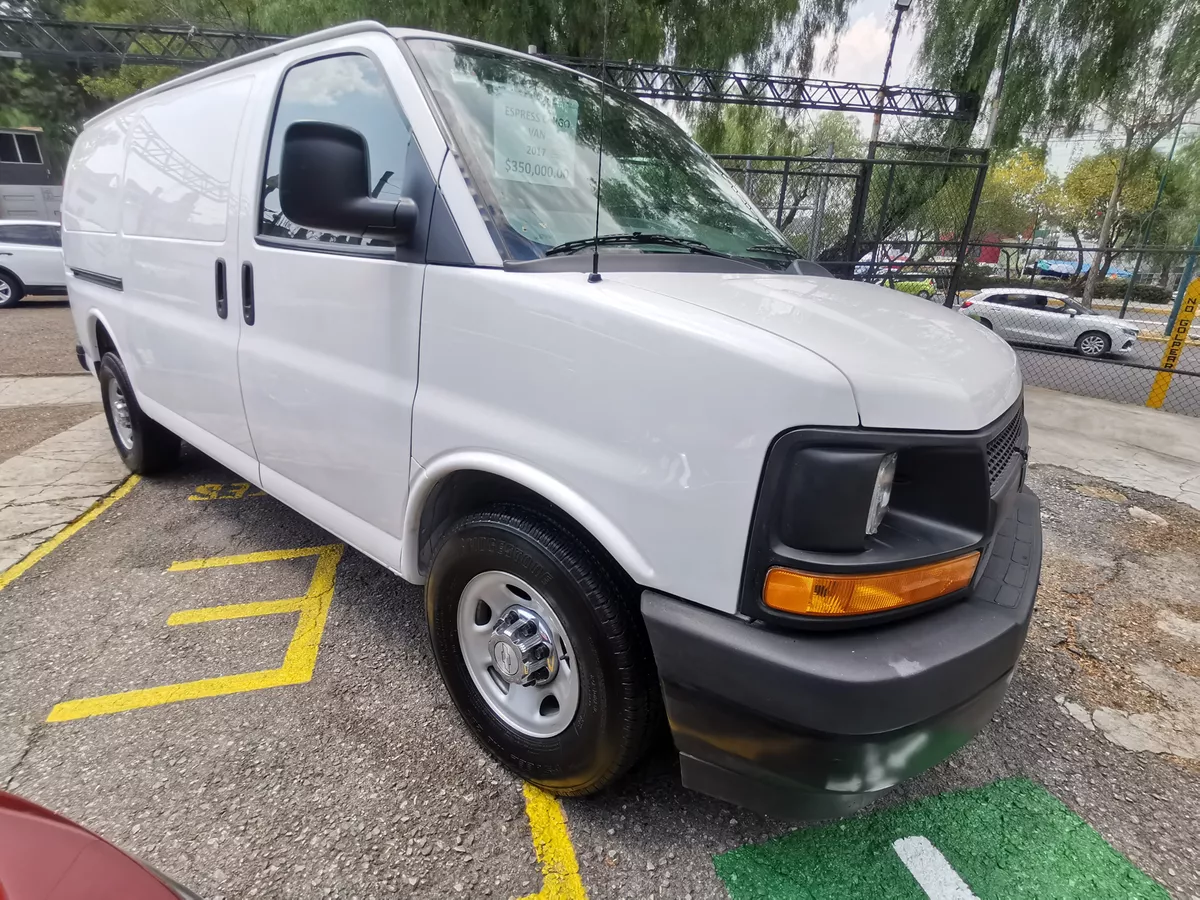 Chevrolet Express 6.0 cargo Van Ls At - Imagen 18
