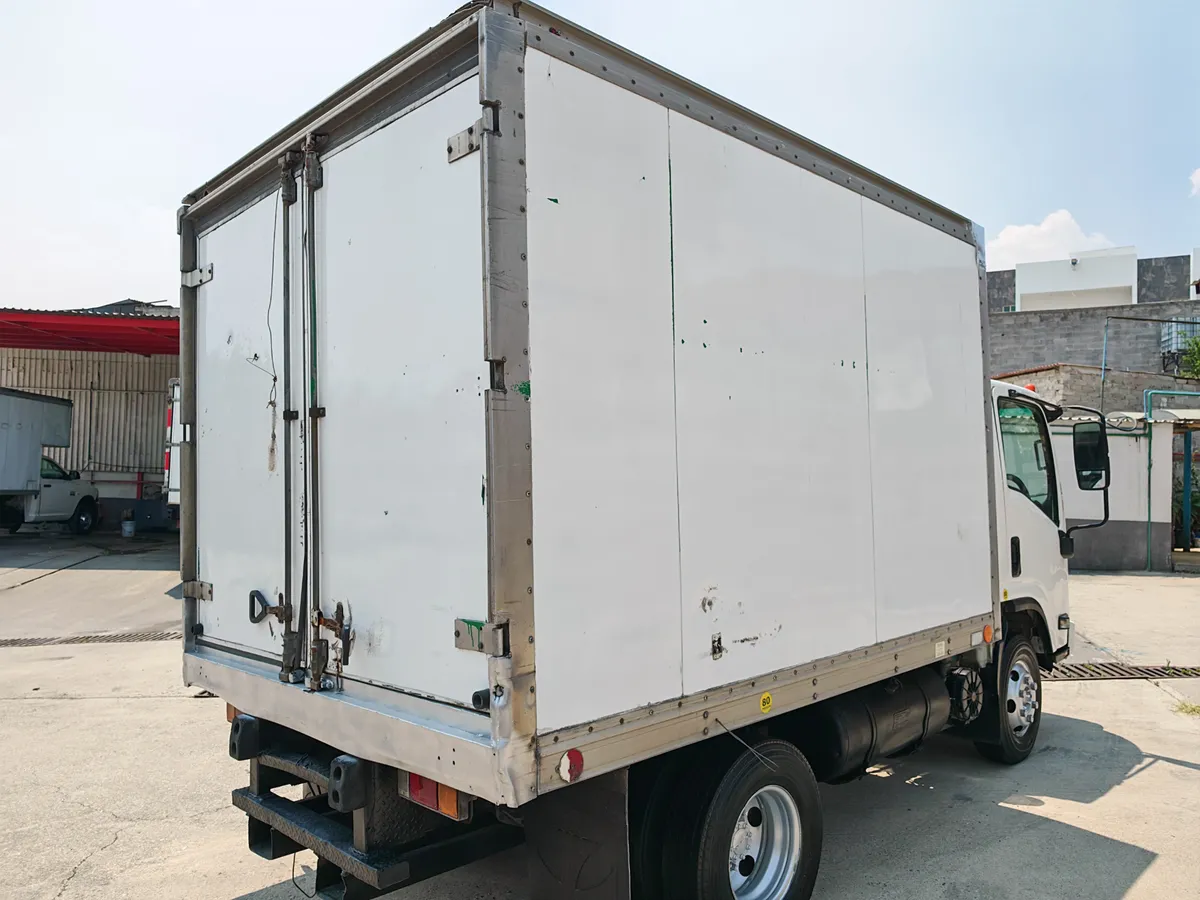 Isuzu Elf 400 2012 Chato Caja Seca - Imagen 7