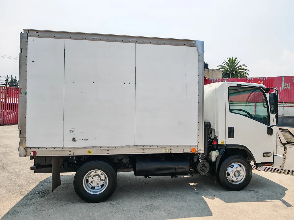 Isuzu Elf 400 2012 Chato Caja Seca - Imagen 5