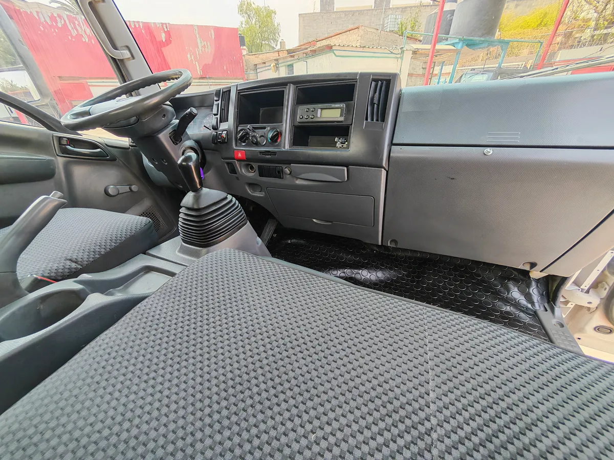 Isuzu Elf 400 2012 Chato Caja Seca - Imagen 13