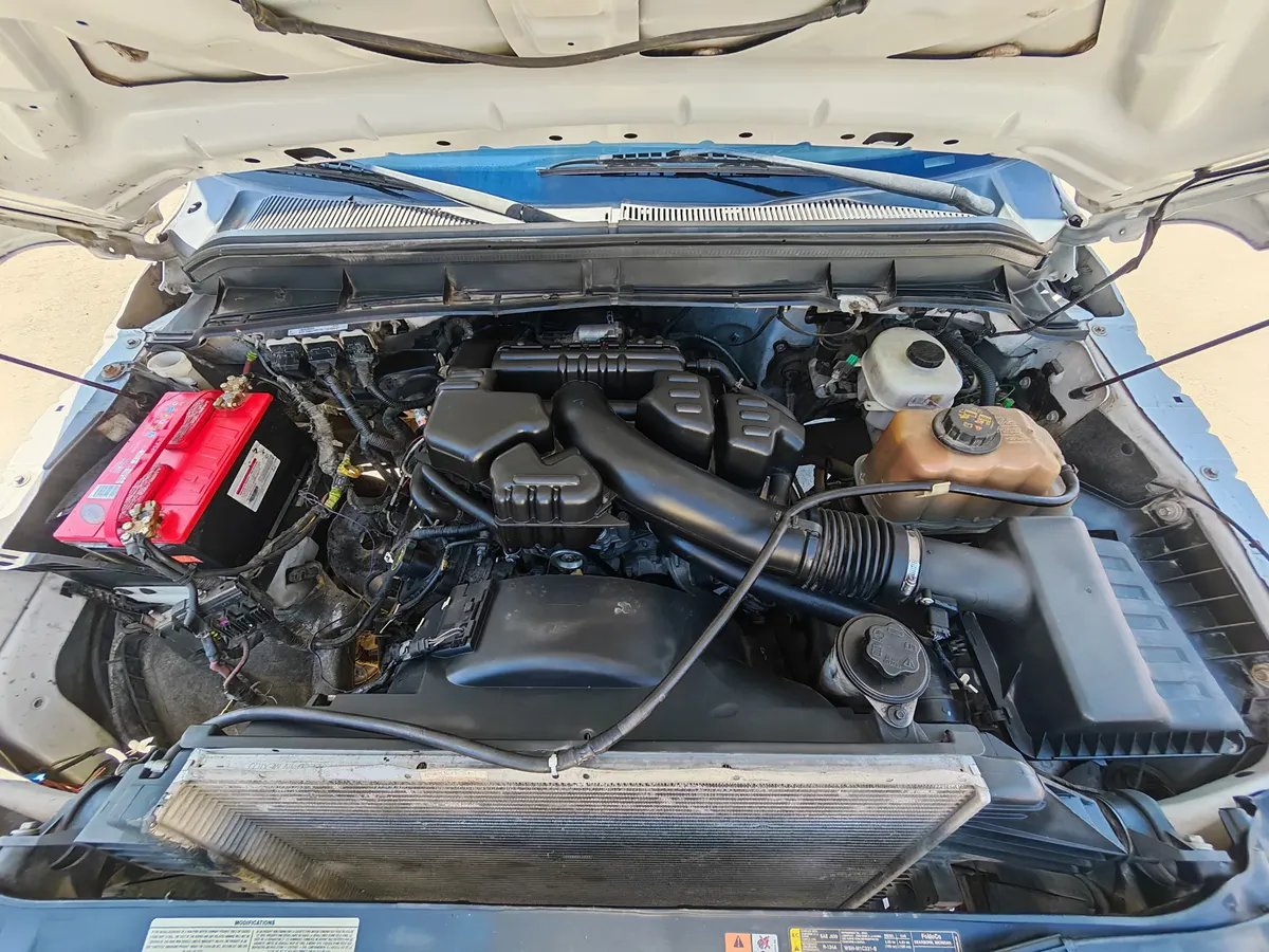 Ford F-350 6.3l Xl 6.2 Plus Mt 2016 - Imagen 2