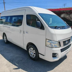 Nissan Urvan 2.5 12 Pas Aa Pack Seguridad Mt 2015