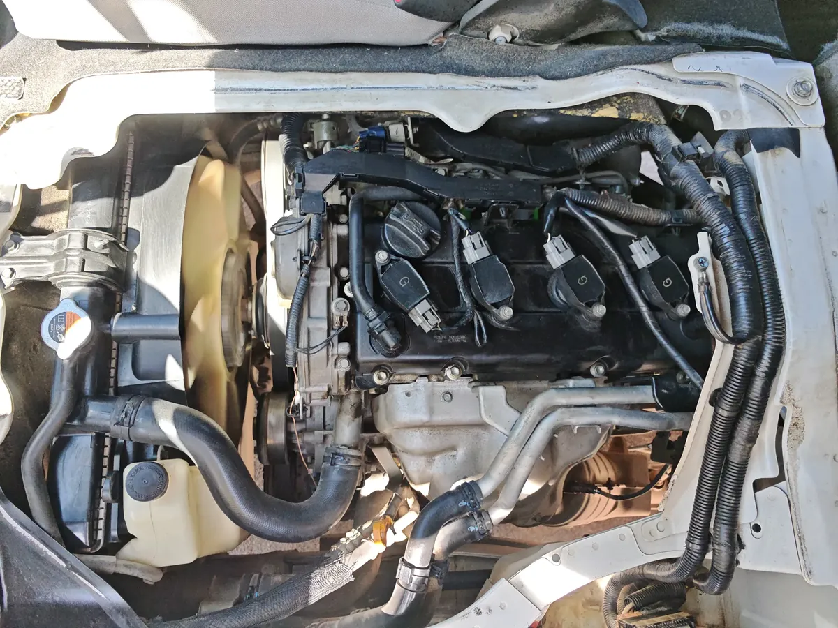 Nissan Urvan 2.5 12 Pas Aa Pack Seguridad Mt 2015 - Imagen 13