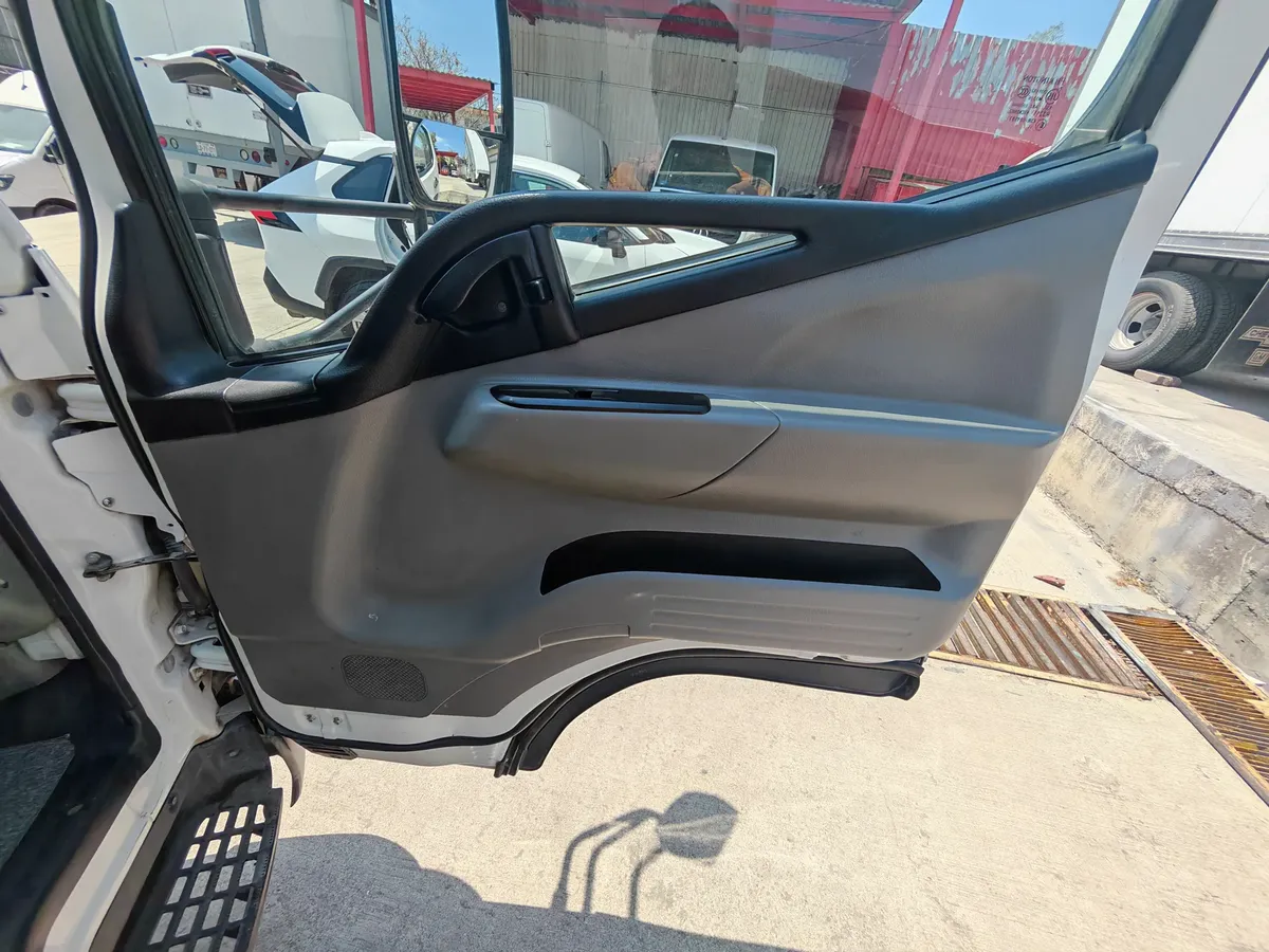 Freightliner Fl 360 715 Chato Cabover 5 Toneladas Plataforma 2020 - Imagen 4