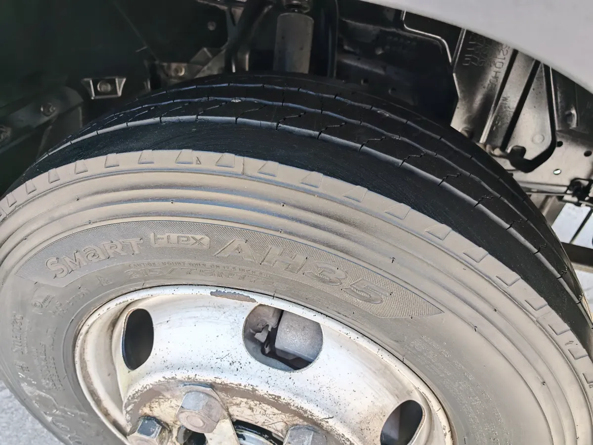 Freightliner Fl 360 715 Chato Cabover 5 Toneladas Plataforma 2020 - Imagen 3