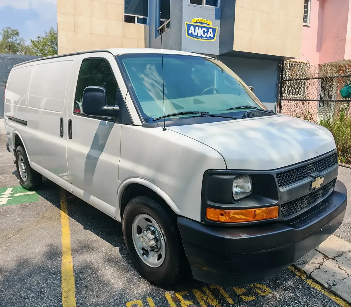 Chevrolet Express 6.0 Cargo Van Ls At 2017
